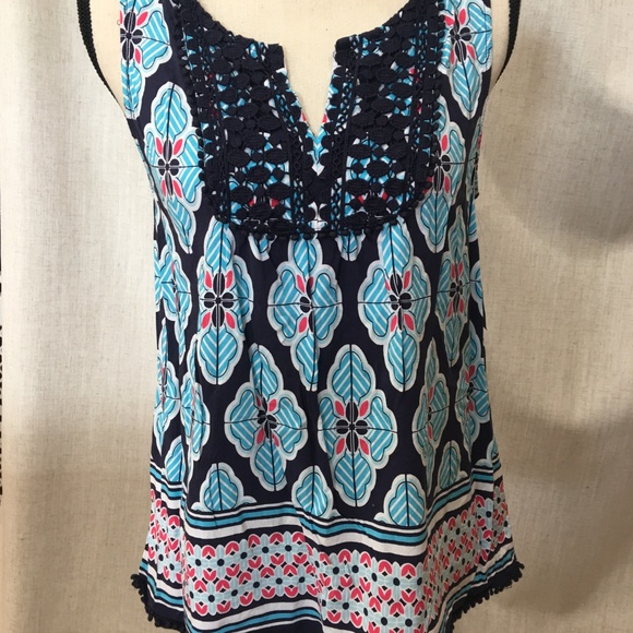 crown & ivy Tops - Crown & Ivy sleeveless blouse top  PM NWT